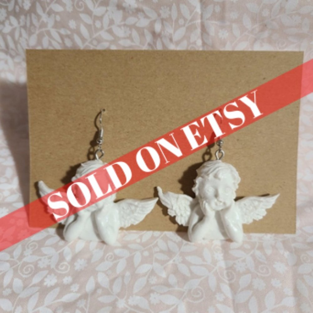 Angel Earrings - Picture 1 of 3